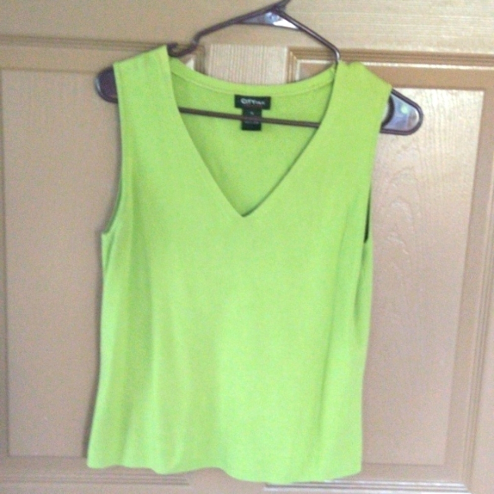 4@30.00 or 15.00 Ladies Top